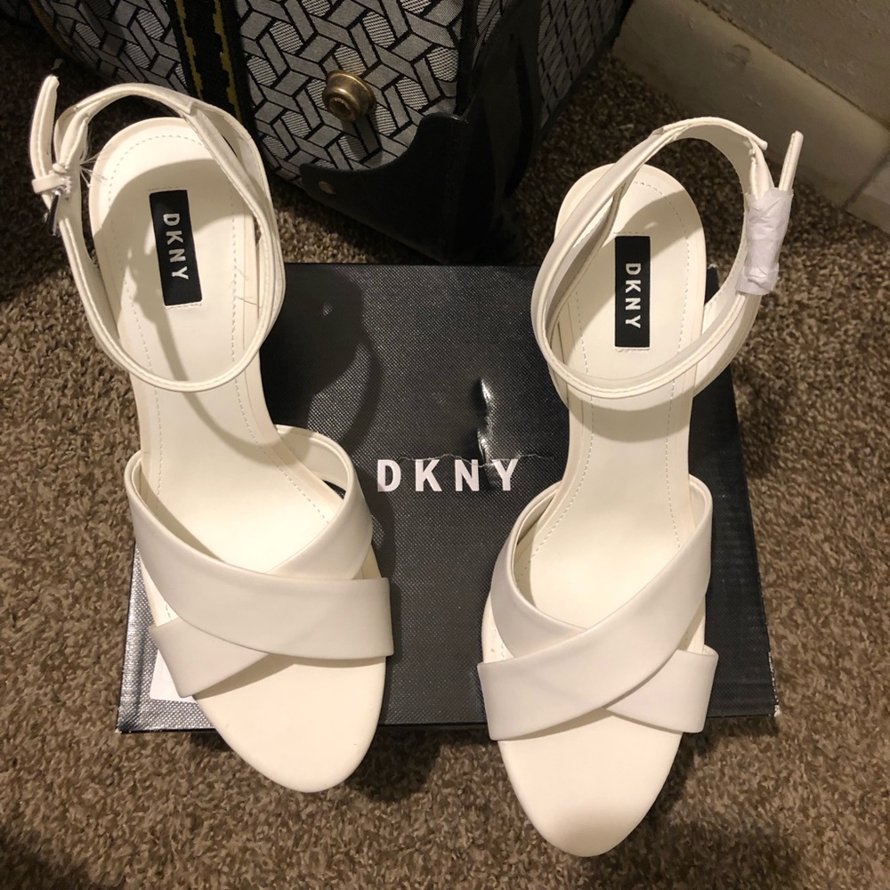 DKNY WOMENS IVY PEEP TOE CASUAL